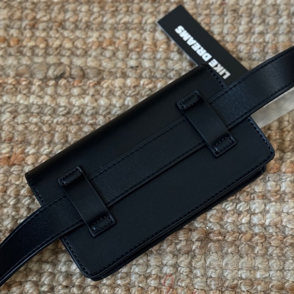 Black and gold vegan leather belt bag - Picture 3 of 8